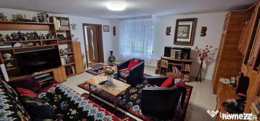Casă cu 3 camere cu Teren 154 Mp în Central