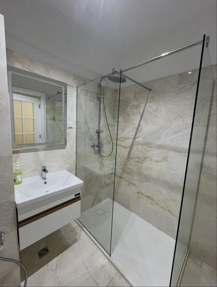 Apartament cu 2 camere semidecomandat în Cârlig