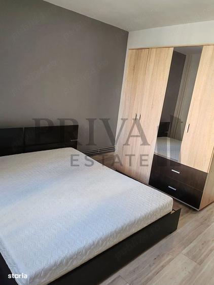 Apartament cu 3 camere decomandat, mobilat în Girocului