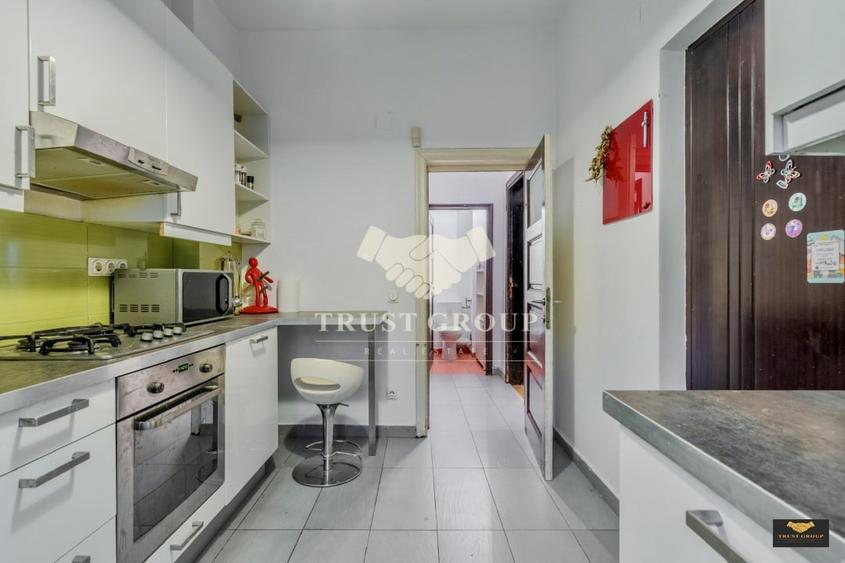 Apartament cu 8 camere decomandat, mobilat în Cotroceni