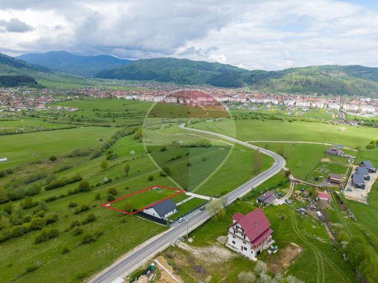 Teren Construcții intravilan de 1100 mp, în Bran