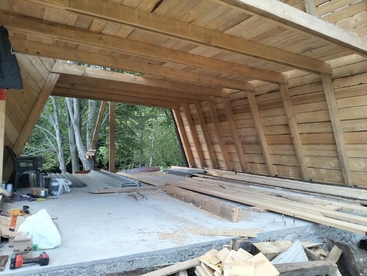 Casă cu 4 camere în Exterior Vest
