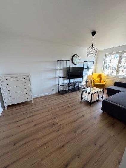 Apartament cu 2 camere decomandat, mobilat în Crângași