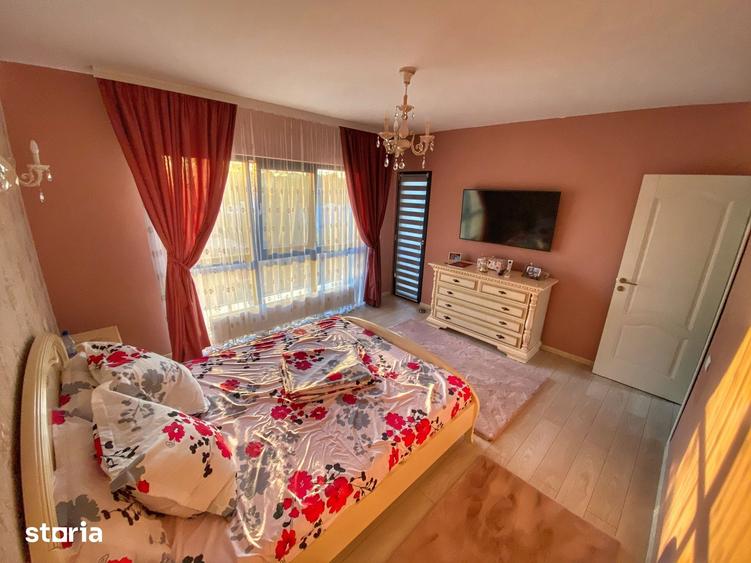 Casă cu 4 camere cu Teren 200 Mp în Central