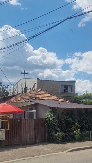 Casă cu 4 camere în Exterior Vest