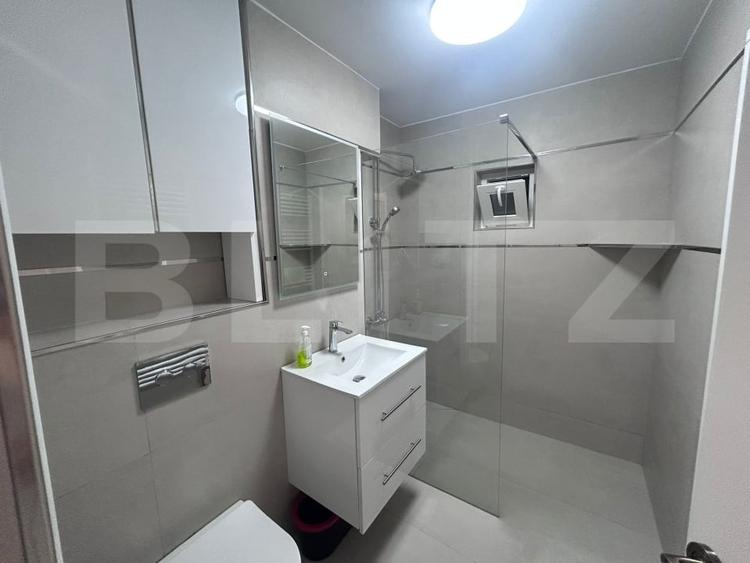 Apartament cu 2 camere decomandat în Sărari