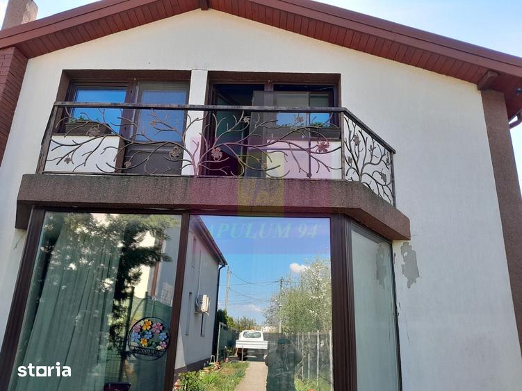 Casă cu 5 camere cu Teren 958 Mp în Central