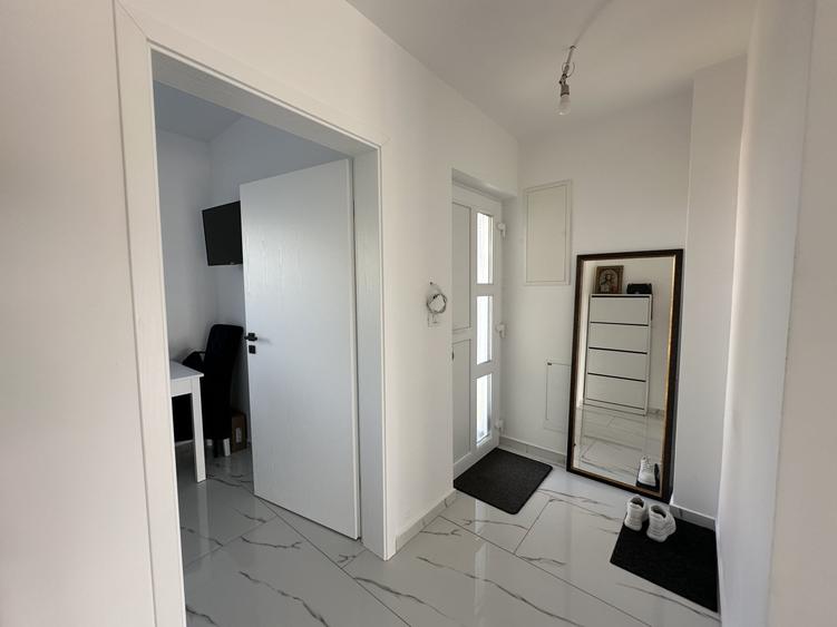 Duplex cu 3 camere cu Teren 305 Mp în Moșnița Veche