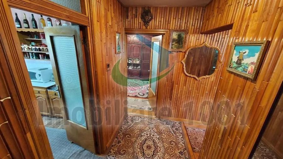 Apartament cu 4 camere decomandat în Ultracentral