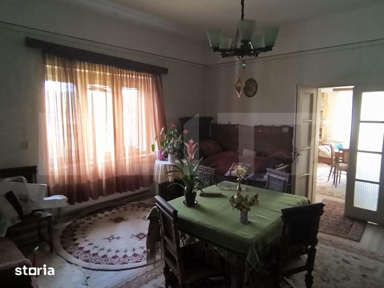 Casă cu 4 camere cu Teren 7729 Mp în Central