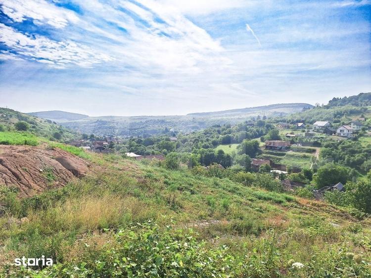 Casă cu 4 camere cu Teren 2000 Mp în Baciu
