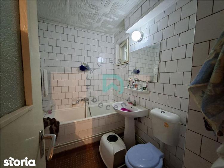 Apartament cu 3 camere decomandat în Centrul Istoric