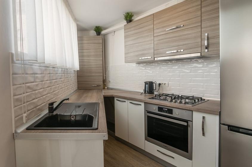 Apartament cu 2 camere semidecomandat, mobilat în Calea Victoriei