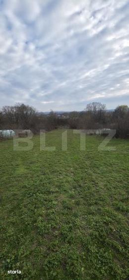 Teren de 3000 mp, în Central