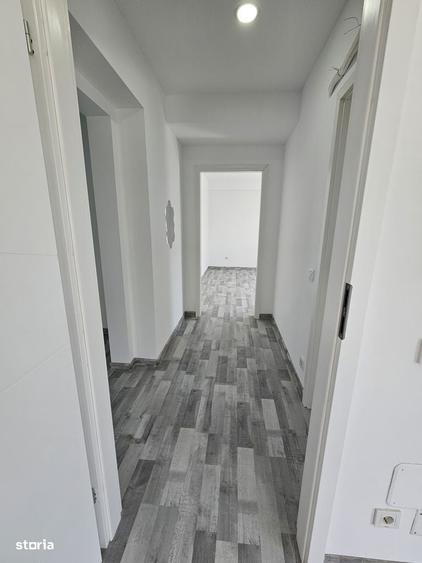 Apartament cu 3 camere semidecomandat în Mogoșoaia