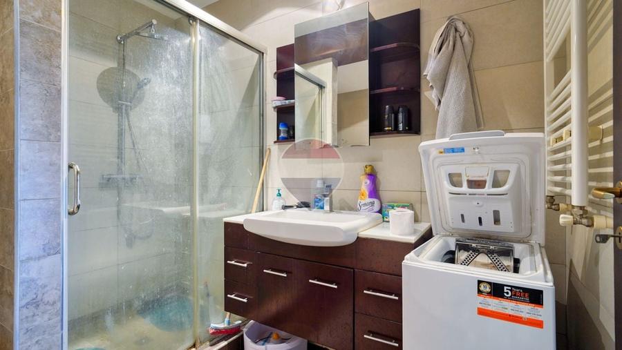 Apartament cu 2 camere decomandat, mobilat în Sud