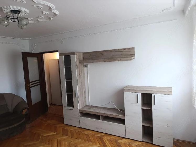 Apartament cu 2 camere decomandat în Mărăței
