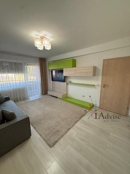 Apartament cu 2 camere decomandat în Tractorul