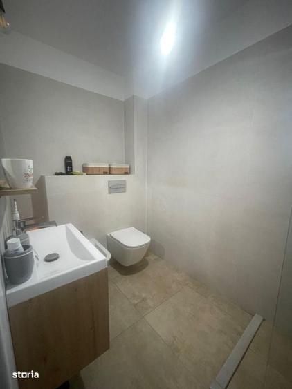 Casă cu 4 camere în Albești