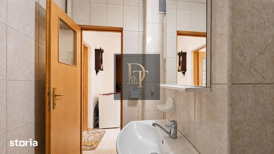 Apartament cu 2 camere decomandat în Tractorul