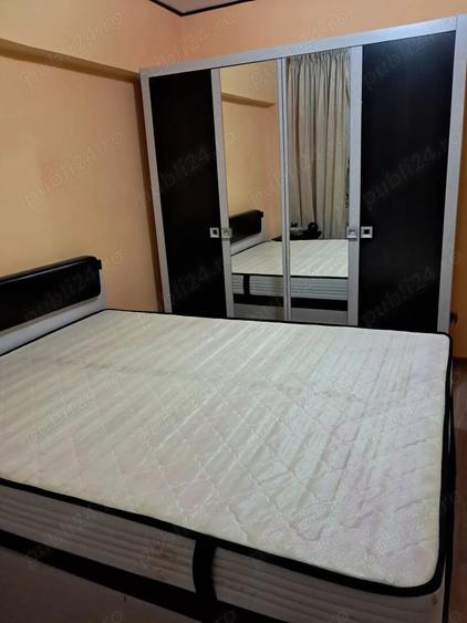 Apartament cu 4 camere decomandat în Traian