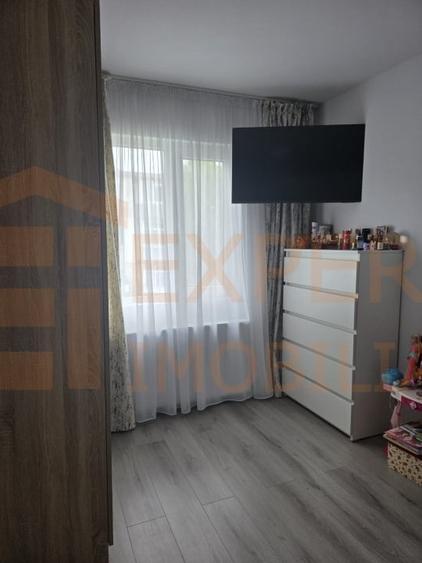 Apartament cu 2 camere semidecomandat, mobilat în Groapa