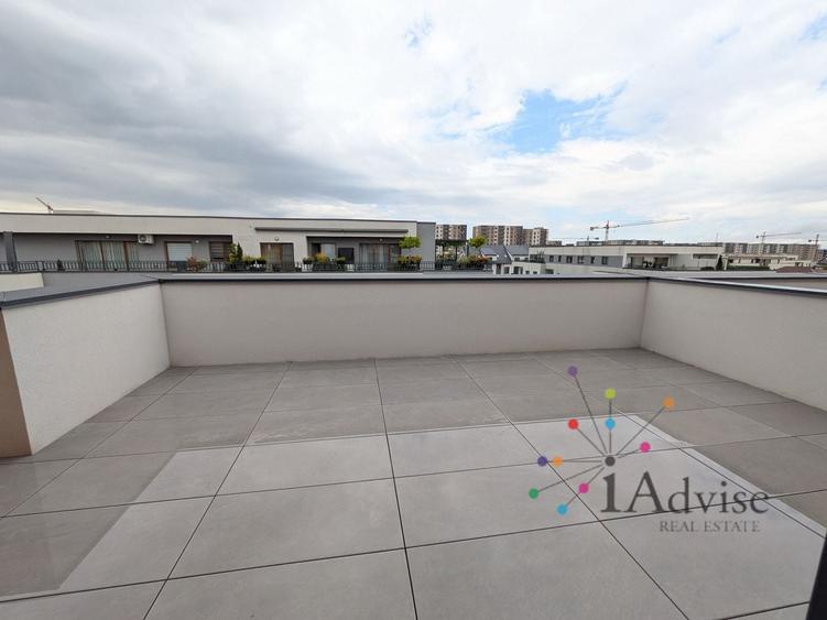 Apartament cu 2 camere decomandat, mobilat în Tractorul