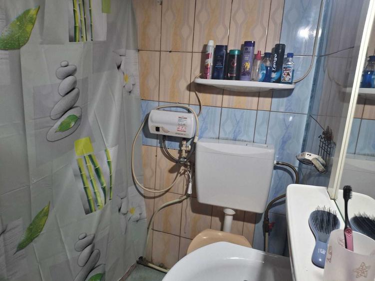 Casă cu 4 camere în Exterior Vest