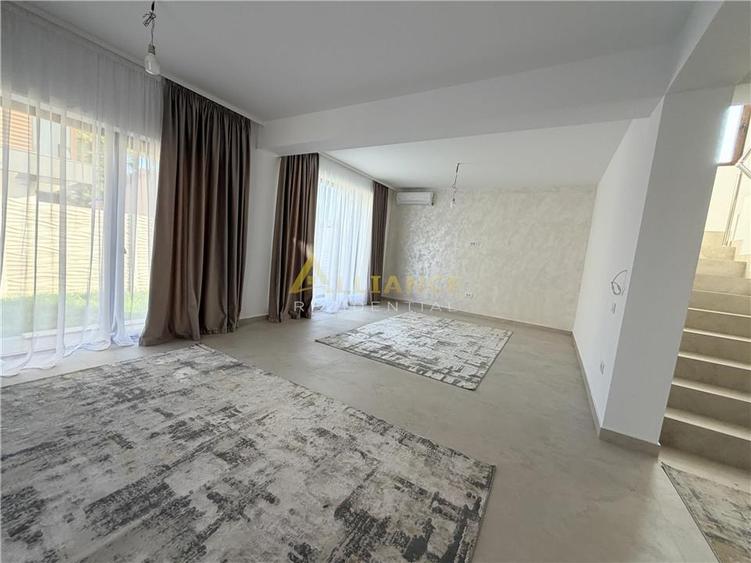 Casă individuală cu 5 camere cu Teren 250 Mp în Berceni