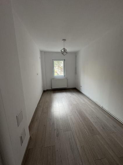 Spațiu comercial, de 62 mp, în Central