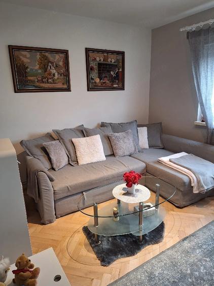 Apartament cu 3 camere decomandat în Steaua