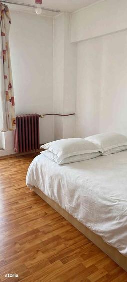 Apartament cu 4 camere decomandat în Rahova