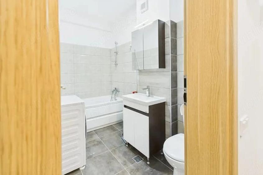 Apartament cu 2 camere decomandat în Păcii