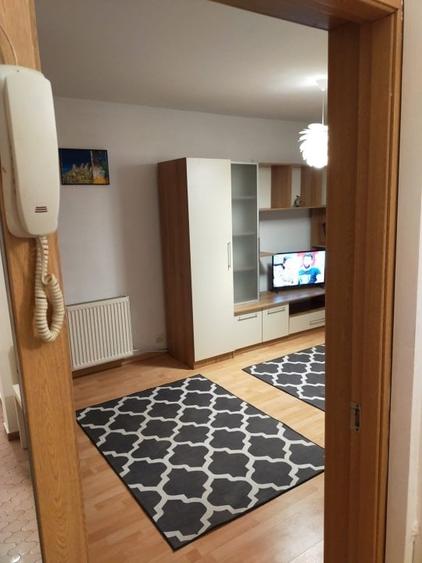 Apartament 3 camere decomandat metrou Eroii Revolutiei - 2
