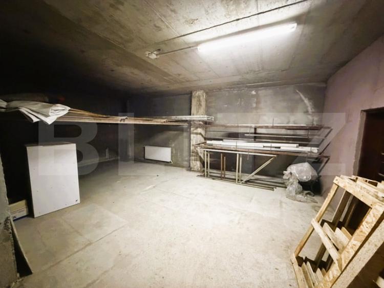 Spațiu comercial, de 215 mp, în Central