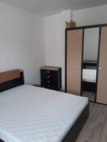 Apartament cu 2 camere semidecomandat în Est