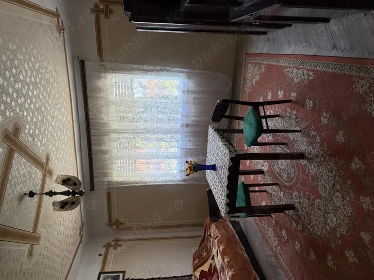Casă cu 4 camere cu Teren 2500 Mp în Glimboca