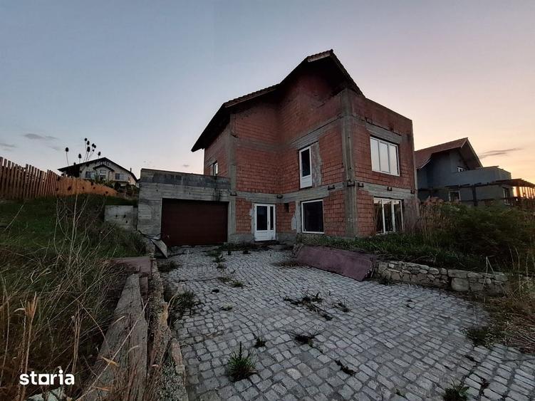 Casa de vanzare Campenesti,suprafata utila 200mp,teren 1000mp. - 2