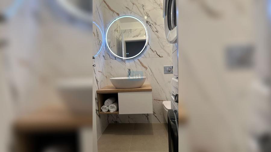 Apartament cu 3 camere semidecomandat în Zorilor
