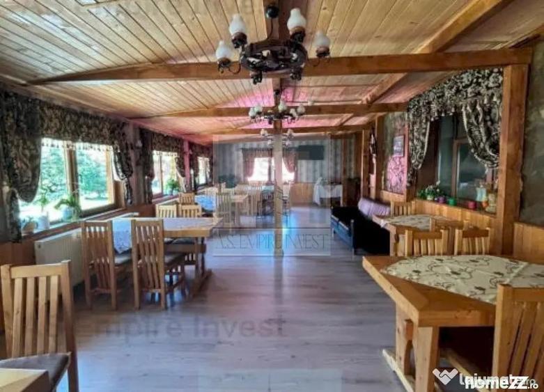 Casă cu 21 camere cu Teren 3000 Mp în Moieciu