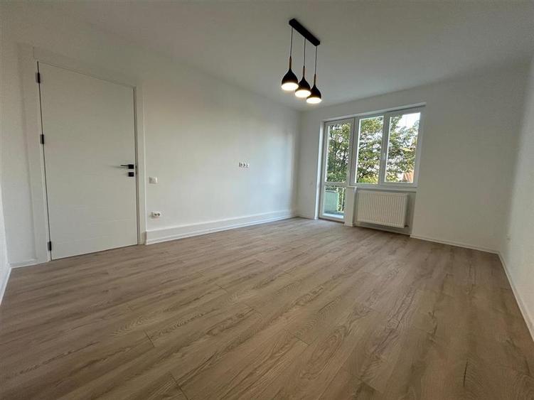 Apartament cu 2 camere decomandat în Centrul Civic