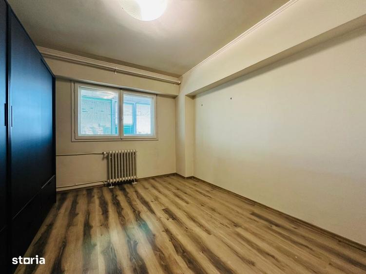 Apartament cu 3 camere decomandat în Colentina