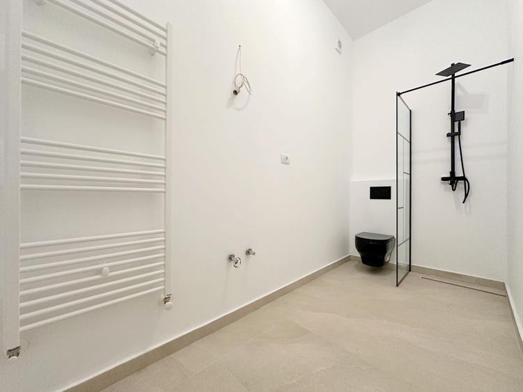 Apartament cu 3 camere decomandat în Bălcescu
