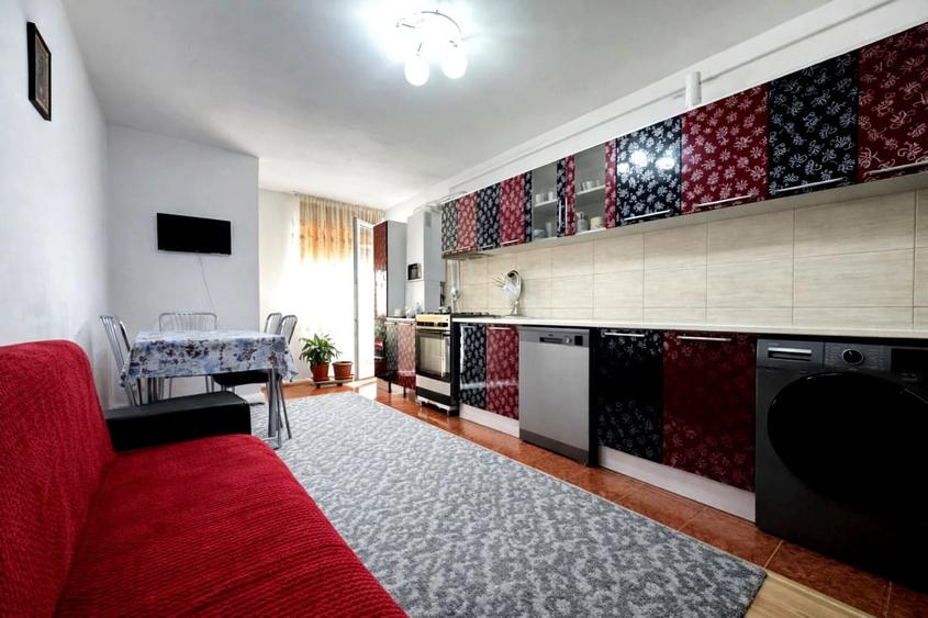 Apartament cu 2 camere decomandat, mobilat în Cetate — fotografia 3