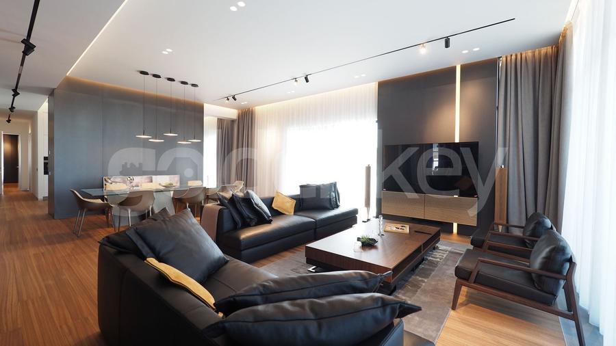 Penthouse cu 5 camere decomandat, mobilat în Băneasa