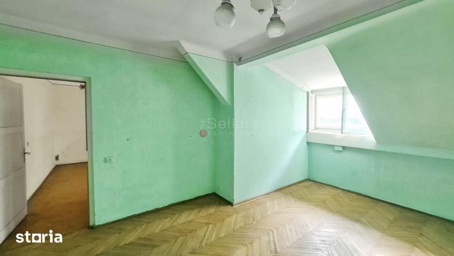 Apartament cu 4 camere decomandat în Bartolomeu