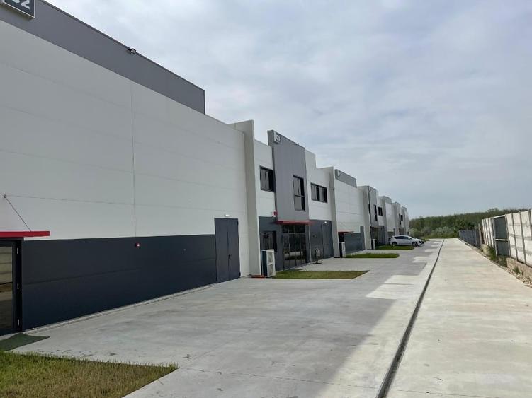 Spațiu industrial, de 265 mp, în Bucov