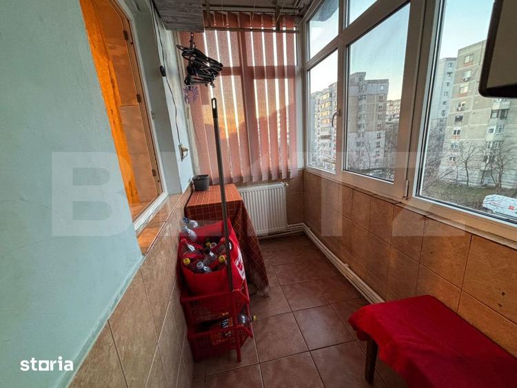 Apartament cu 3 camere decomandat, mobilat în Dacia