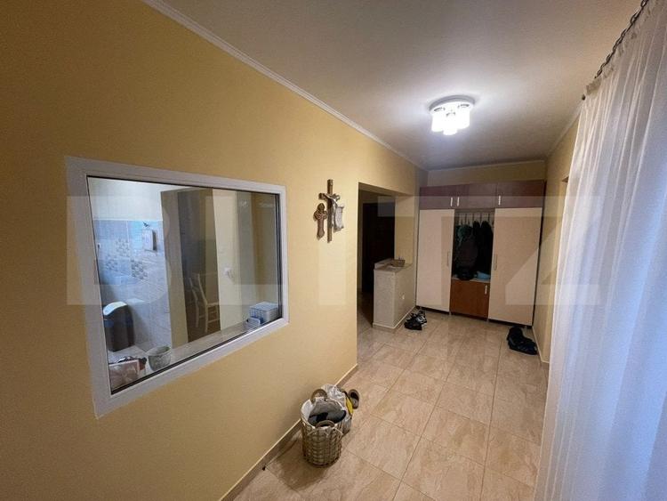 Casă individuală cu 4 camere cu Canalizare în Central