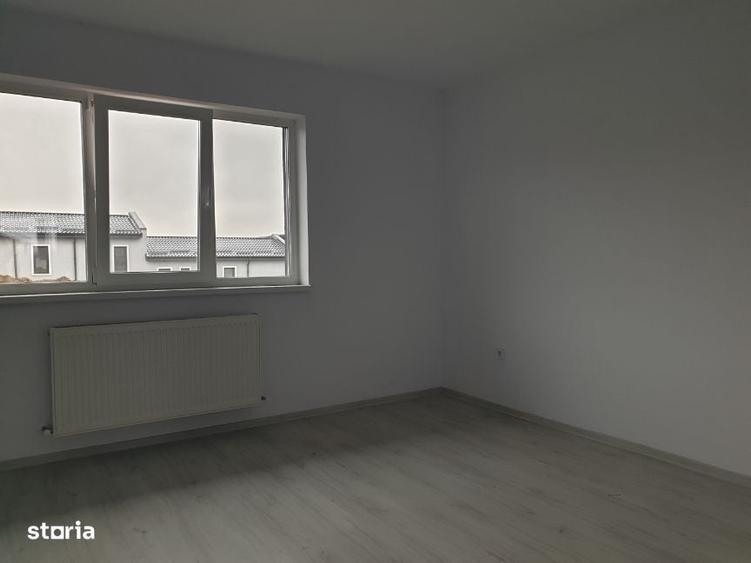 Casă cu 3 camere în Rediu